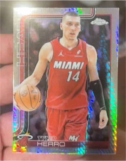 2025-26 Topps Chrome #188 Tyler Herro — front