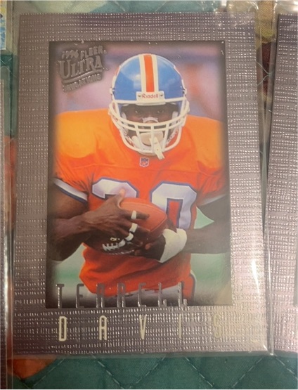 1996 Fleer Ultra Sensations #30 Terrell Davis — front