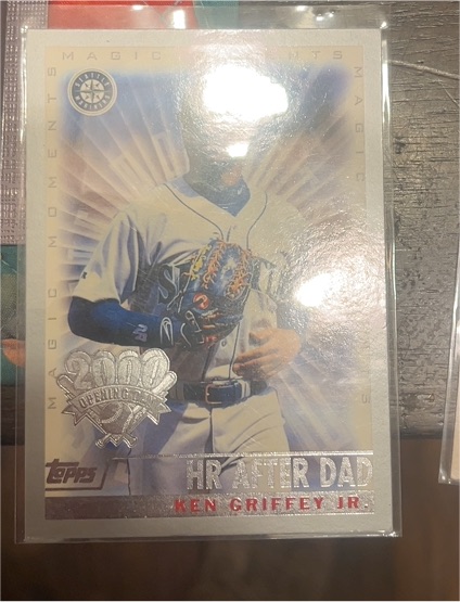 2000 Topps Opening Day Magic Moments #160 Ken Griffey Jr. HR After Dad — front