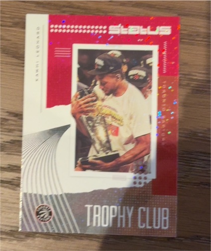 2019-20 Panini Status #22 Kawhi Leonard Trophy Club Red — front