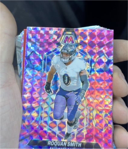 2024 Panini Mosaic Pink Camo Mosaic Prizm #0 Roquan Smith — front