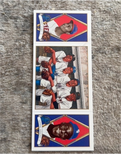 1993 Upper Deck B.A.T. Triple-Folders #153 Minnie Minoso — front