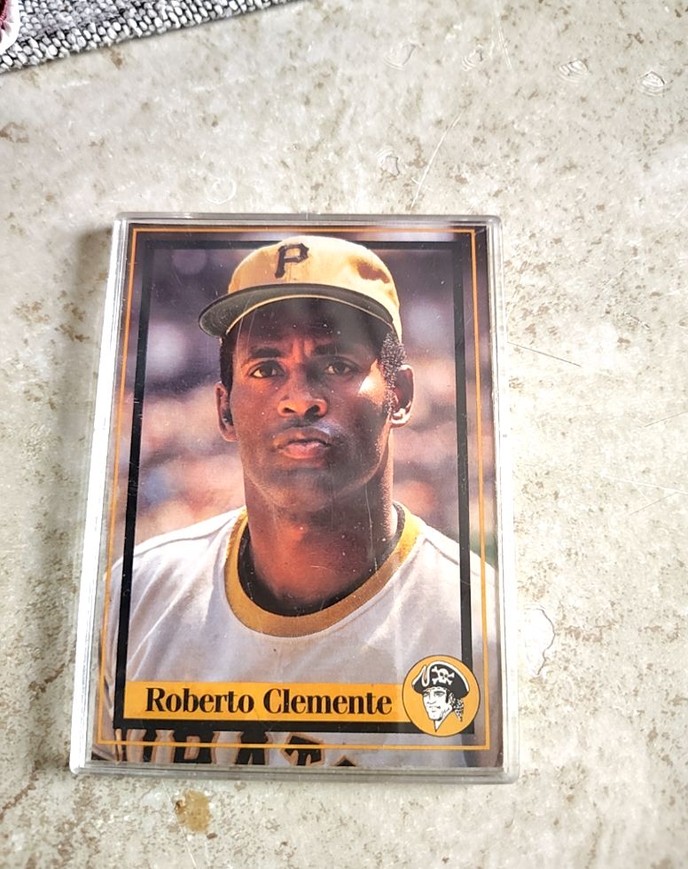 1993 City Pride Bread Roberto Clemente — front
