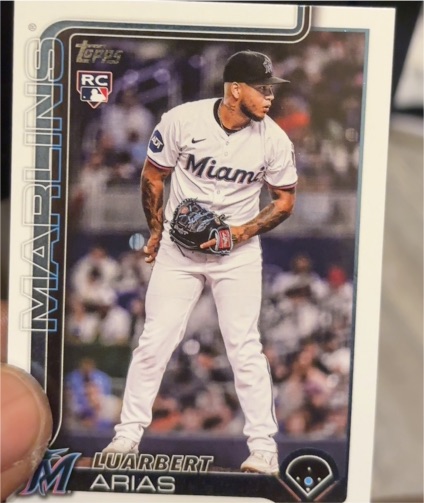 2025 Topps Update #US53 Luarbert Arias — front