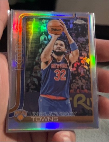 2025-26 Topps Chrome #179 Karl-Anthony Towns — front