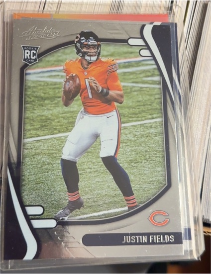 2021 Panini Absolute #108 Justin Fields — front