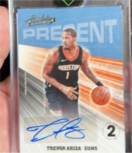 2018-19 Panini Absolute Memorabilia Present Level 2 Trevor Ariza — front
