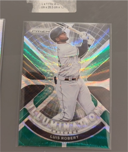 2021 Panini Prizm #IL-6 Luis Robert Illumination — front