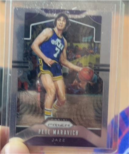 2019-20 Panini Prizm #17 Pete Maravich — front