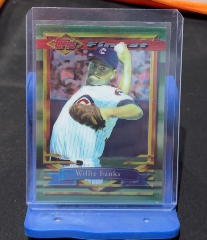 1994 Topps Finest #286 Willie Banks — front