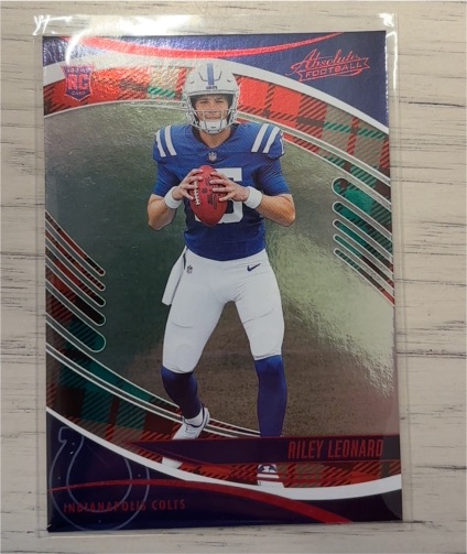 2025 Panini Absolute #172 Riley Leonard — front