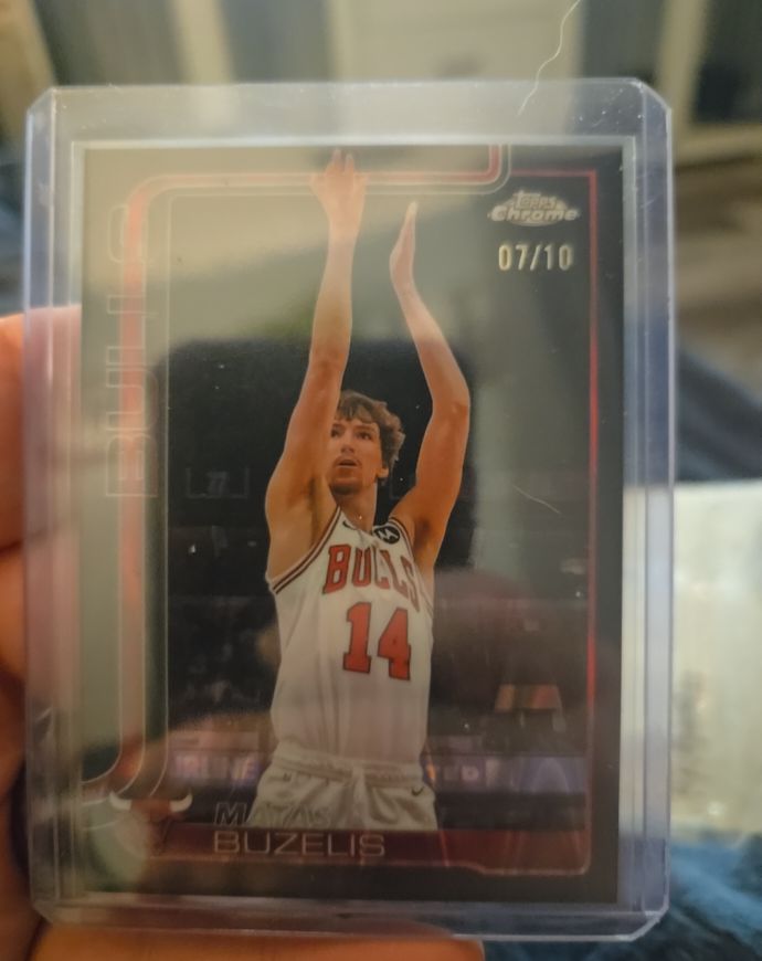 2025-26 Topps Chrome #231 Matas Buzelis — front