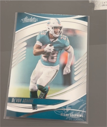 2025 Panini Absolute Football #85 De'Von Achane — front