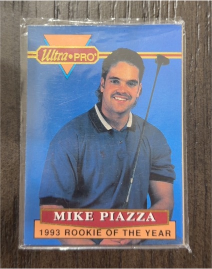 1993 Ultra Pro #3 Mike Piazza Rookie of the Year — front