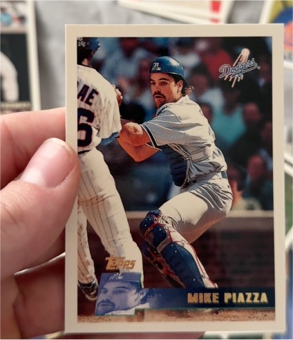 1996 Topps #246 Mike Piazza — front