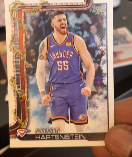 2025-26 Topps Holiday #H95 Isaiah Hartenstein — front