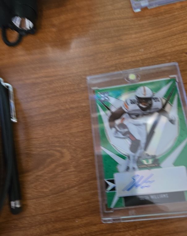 2021 Leaf Valiant Platinum Blue Auto #BASW2 Seth Williams — front