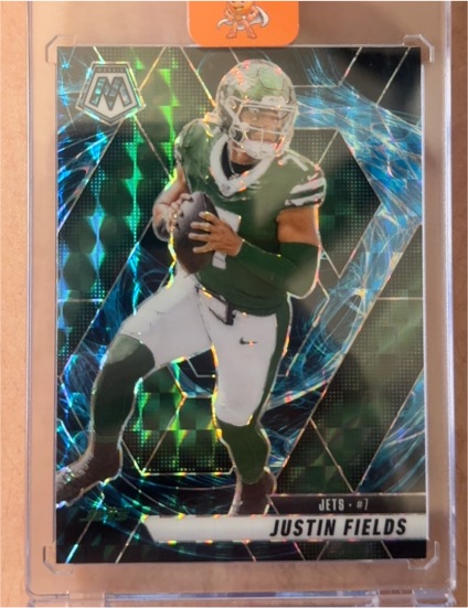 2025 Panini Mosaic #125 Justin Fields — front