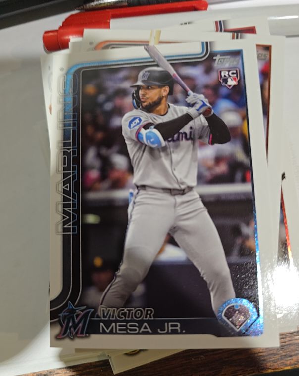 2025 Topps Update Series #US220 Victor Mesa Jr. Miami Marlins — front