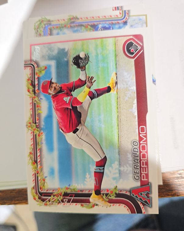 2025 Topps Holiday #H93 Geraldo Perdomo — front