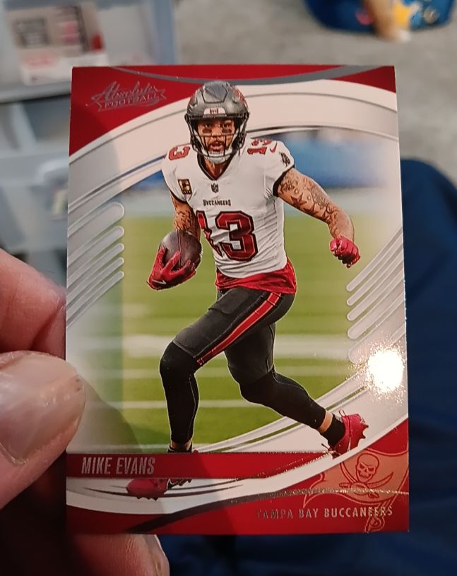 2025 Panini Absolute #27 Mike Evans — front