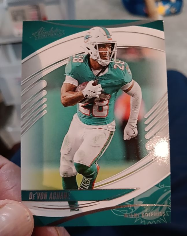 2025 Panini Absolute #85 De'Von Achane — front