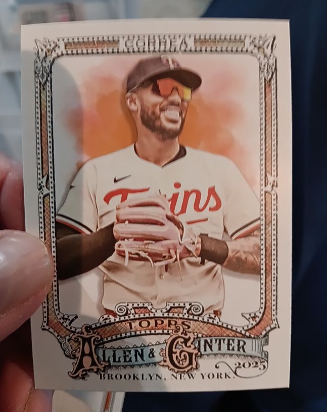 2025 Topps Allen & Ginter #91 Carlos Correa — front