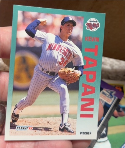 1992 Fleer #617 Kevin Tapani — front