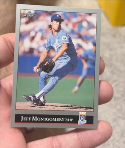 1992 Leaf #136 Jeff Montgomery — front