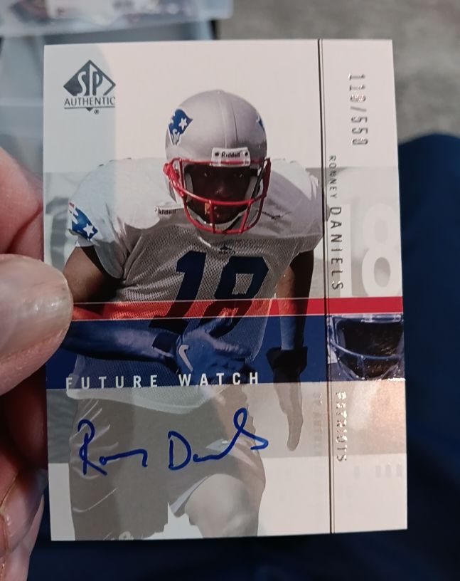2001 Upper Deck SP Authentic #144 Ronney Daniels Future Watch Auto — front