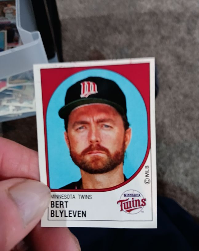 1988 Panini #132 Bert Blyleven — front