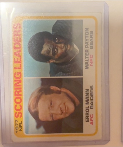 1978 Topps #334 1977 Scoring Leaders Walter Payton Errol Mann — front