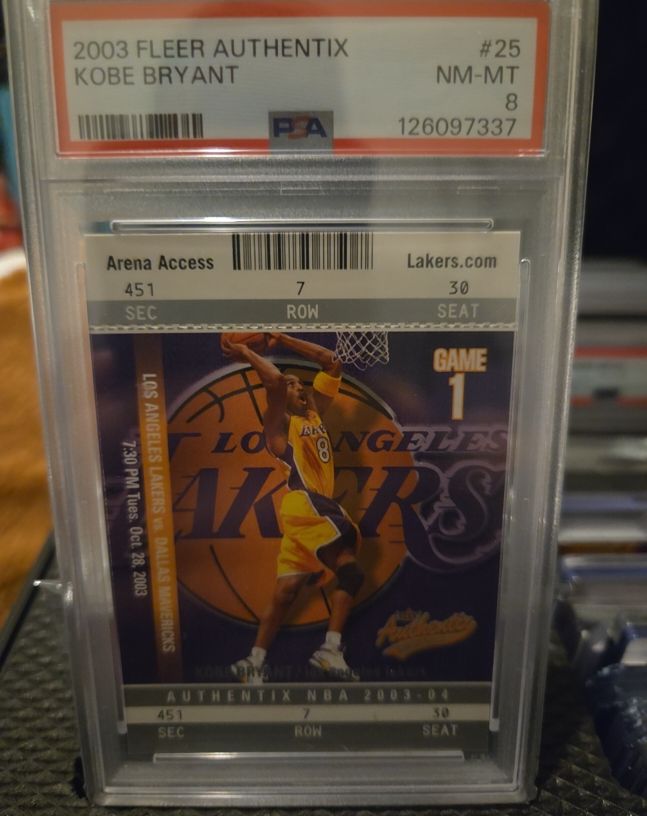 2003 Fleer Authentix #25 Kobe Bryant — front