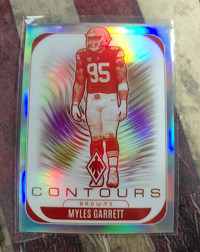 2025 Panini Phoenix #8 Myles Garrett Contours — front
