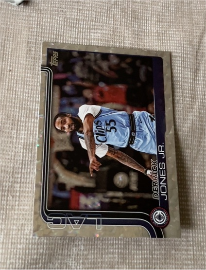 2025-26 Topps #148 Derrick Jones Jr. — front