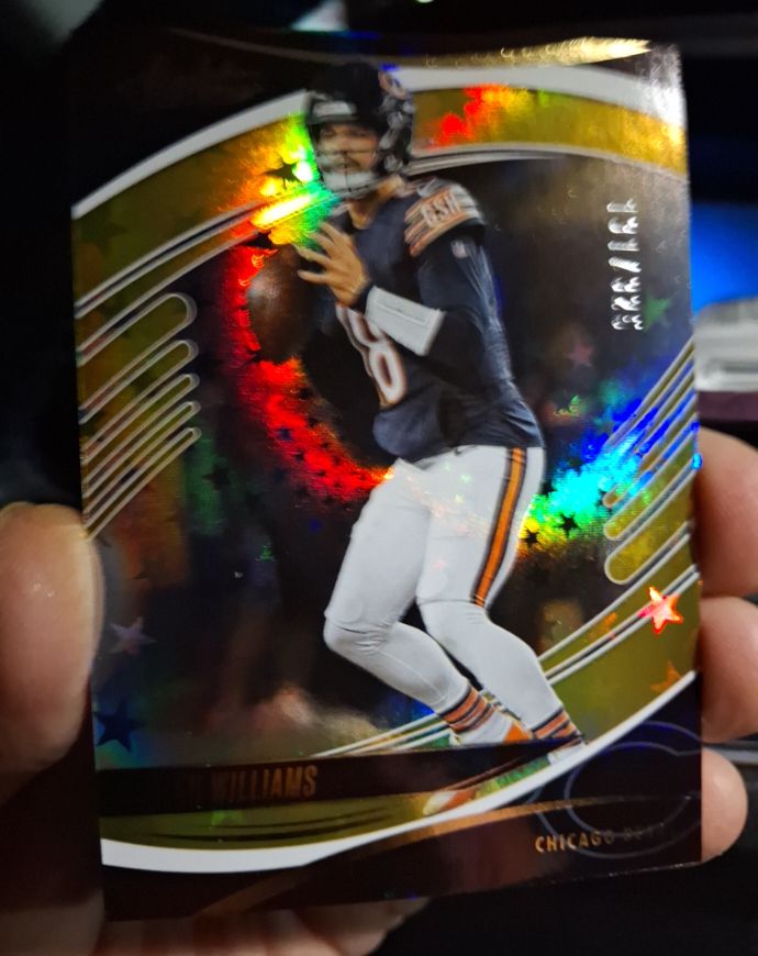 2021 Panini Absolute #N/A Justin Fields — front