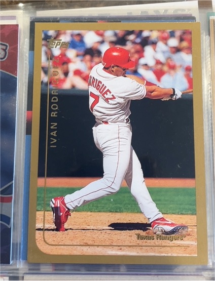1999 Topps #399 Ivan Rodriguez — front