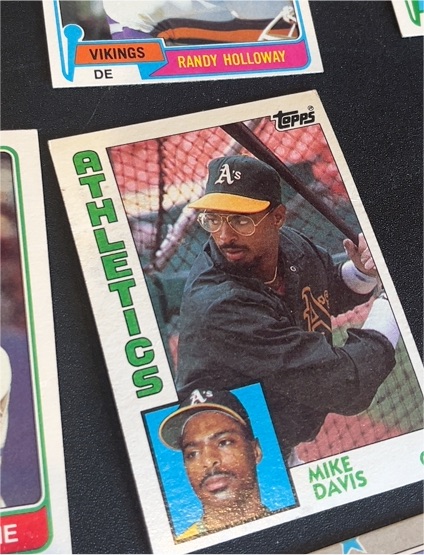 1984 Topps #558 Mike Davis — front