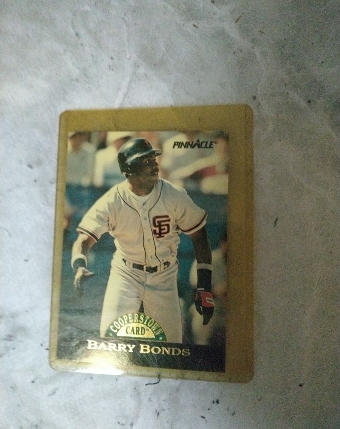 1992 Pinnacle #500 Barry Bonds — front