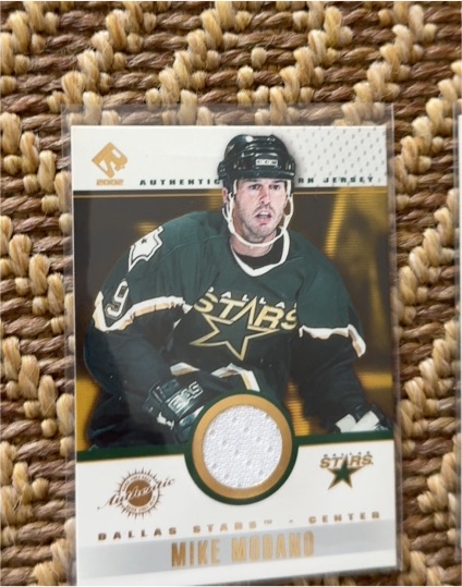2002 Pacific Private Stock Mike Modano Game Used Jersey — front