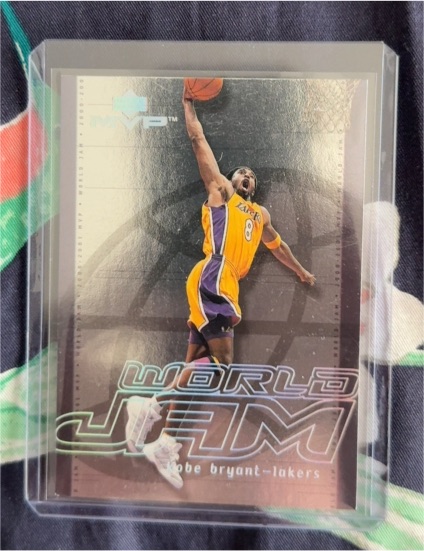 2000-01 Upper Deck MVP #WJ1 Kobe Bryant World Jam — front