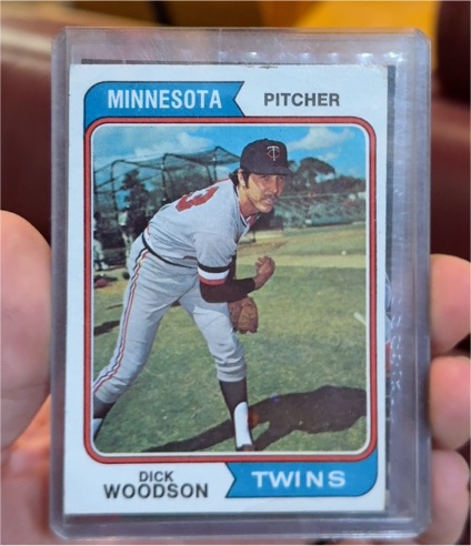 1974 Topps #143 Dick Woodson — front