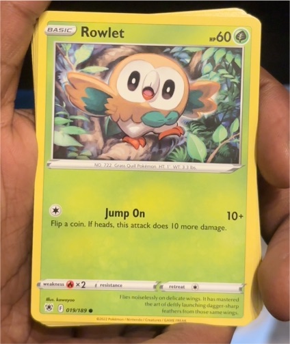 2022 Pokémon Astral Radiance #019 Rowlet — front