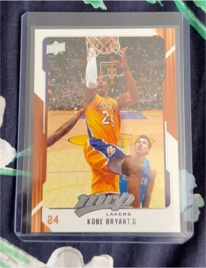 2008-09 Upper Deck MVP #24 Kobe Bryant — front