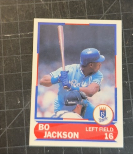 1989 Score Young Superstars #5 Bo Jackson — front