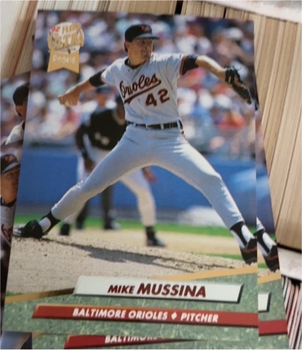 1992 Fleer Ultra #9 Mike Mussina — front