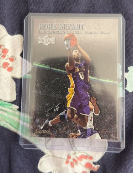 1999-00 Skybox Metal #115 Kobe Bryant — front