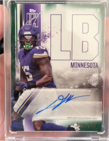 2024 Topps Signature Class #15 Dallas Turner Rookie — front