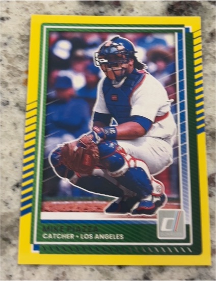 2025 Donruss #48 Mike Piazza Los Angeles Dodgers — front