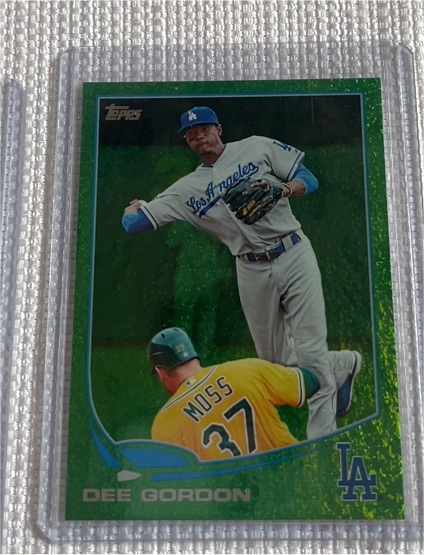 2013 Topps Emerald Green #661 Dee Gordon — front